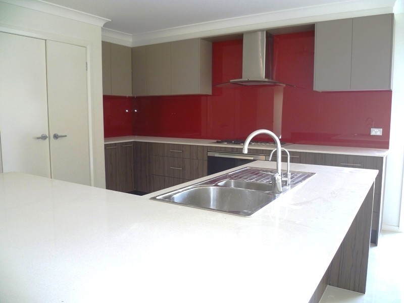 27 Cananga Circuit, Largs NSW 2320