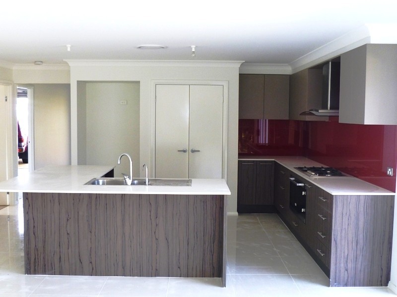 27 Cananga Circuit, Largs NSW 2320