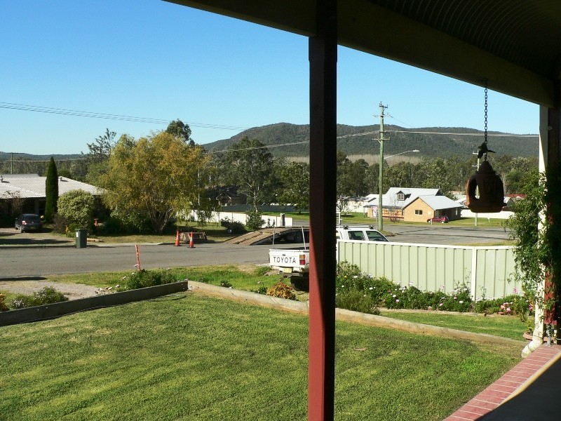 39 Lowe Street, Clarence Town NSW 2321