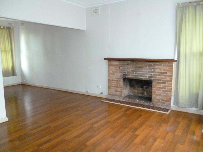 2 RIVERVIEW PLACE, Raymond Terrace NSW 2324