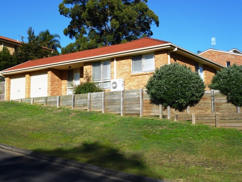 2 Cooper Place, Raymond Terrace NSW 2324