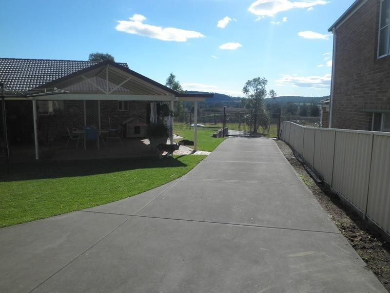 33 DALYELL WAY, Raymond Terrace NSW 2324