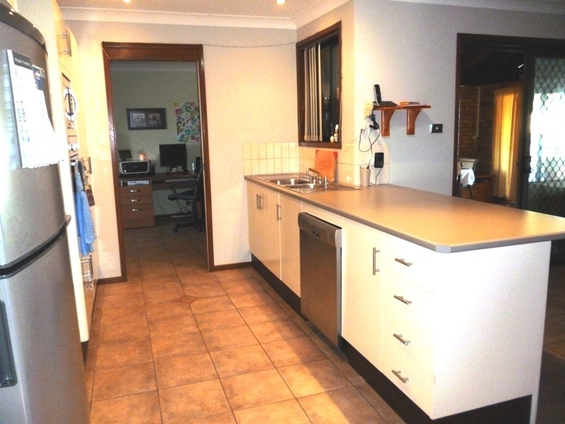 14 Durham Close, Raymond Terrace NSW 2324