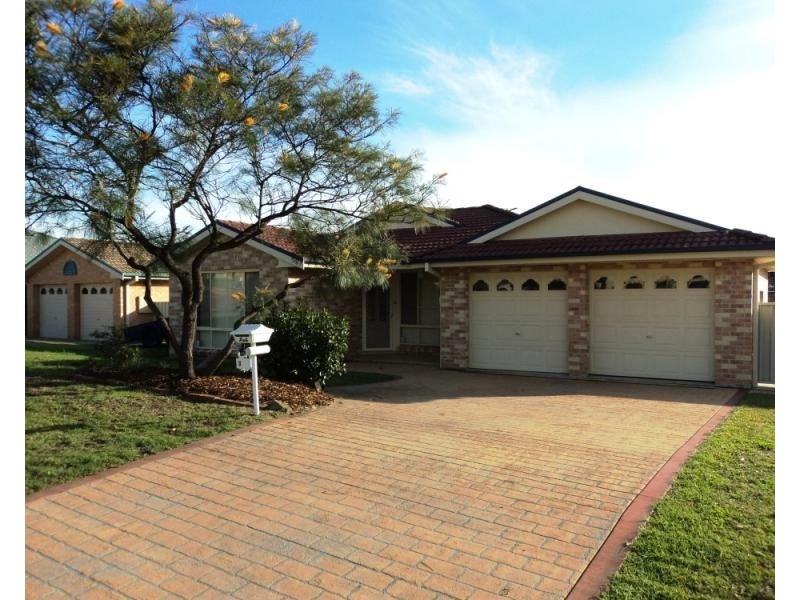 8 HARRIET CLOSE, Raymond Terrace NSW 2324