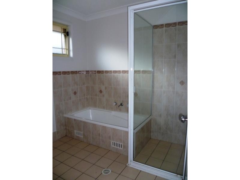 4 REPLICA CLOSE, Raymond Terrace NSW 2324