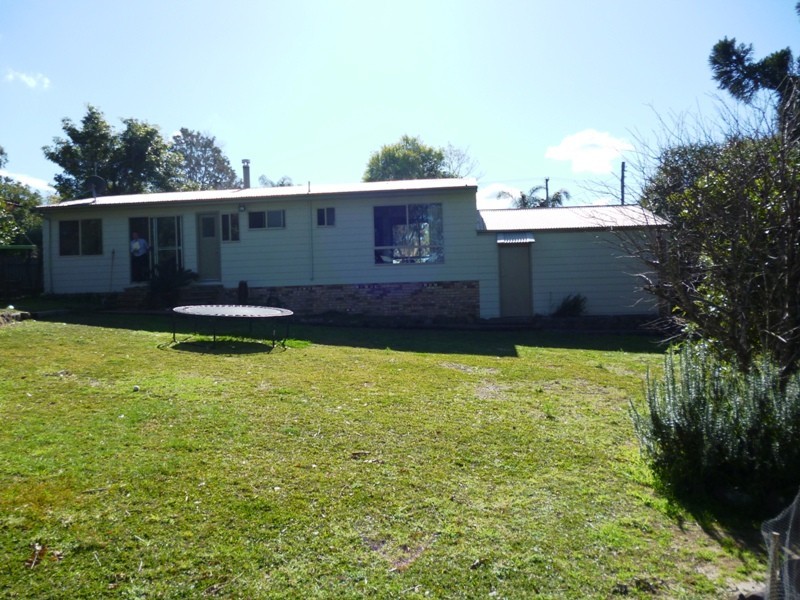 5 Dixon Street, Seaham NSW 2324