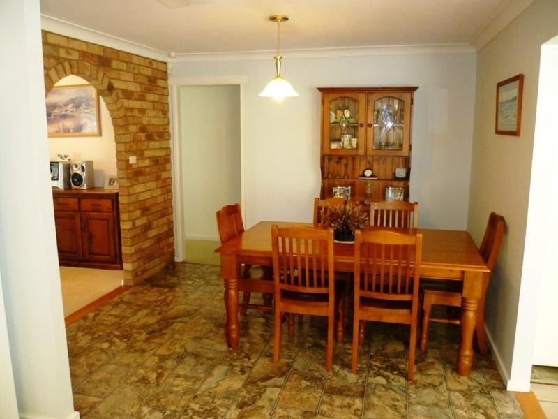 2 CUNNINGHAM CLOSE, Raymond Terrace NSW 2324