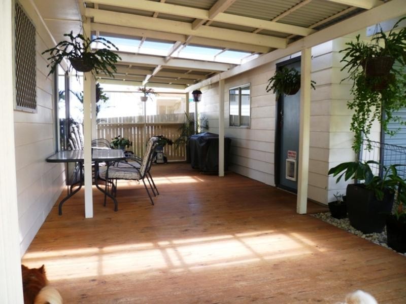 2 CUNNINGHAM CLOSE, Raymond Terrace NSW 2324