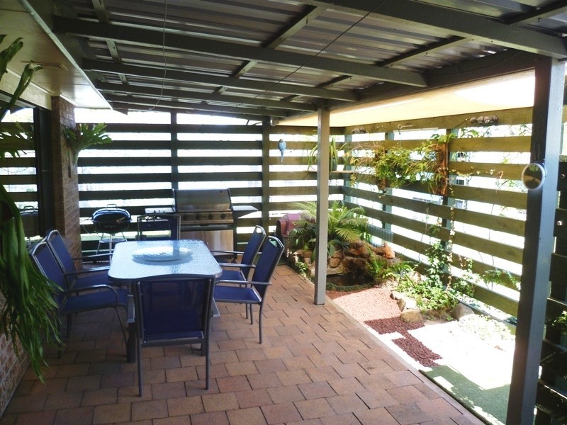 8 Greenslopes Drive, Raymond Terrace NSW 2324