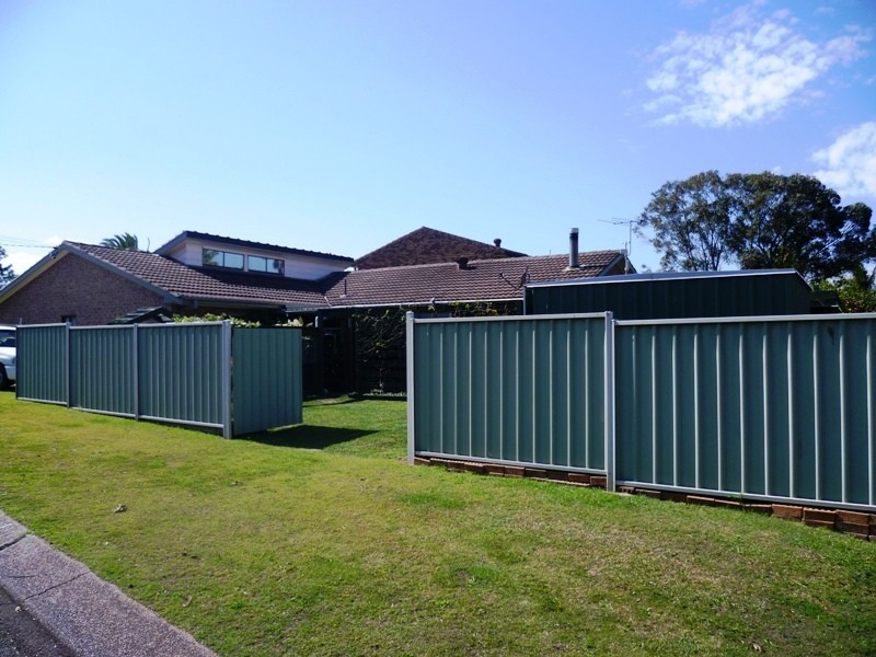 8 Greenslopes Drive, Raymond Terrace NSW 2324