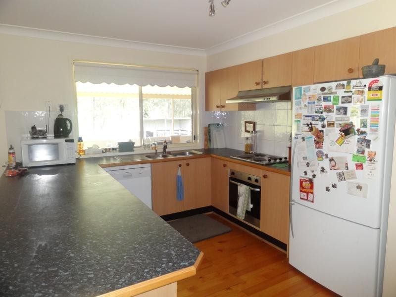 13 STORKS ROAD, Glen Oak NSW 2320
