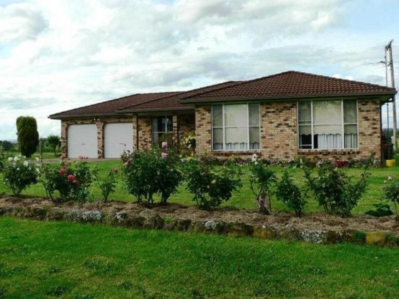 180 FORDS ROAD, Clarence Town NSW 2321