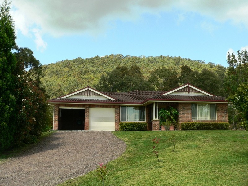 6 Timber Tops Road, Glen Oak NSW 2320