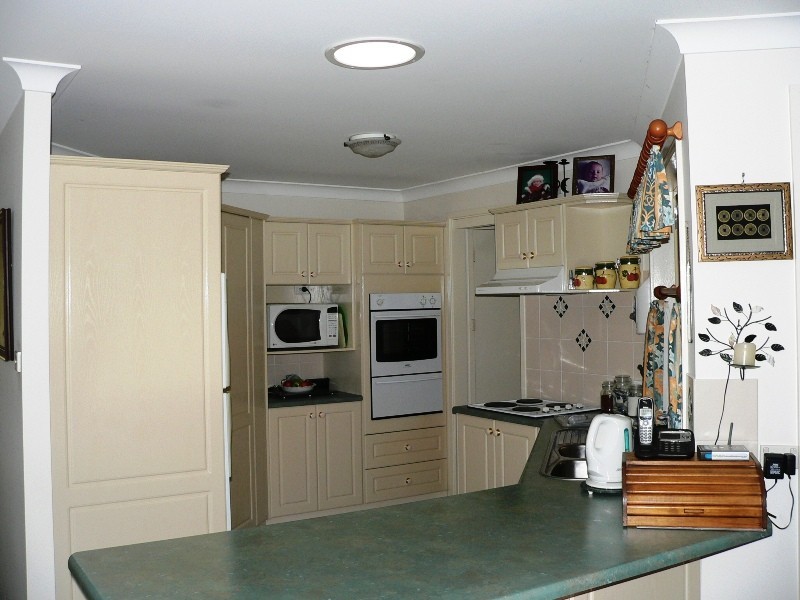 6 Timber Tops Road, Glen Oak NSW 2320