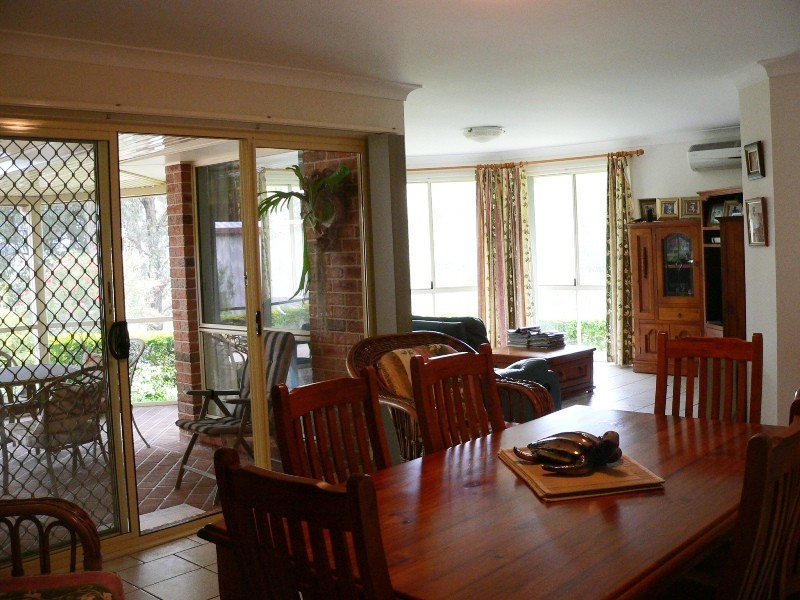 6 Timber Tops Road, Glen Oak NSW 2320