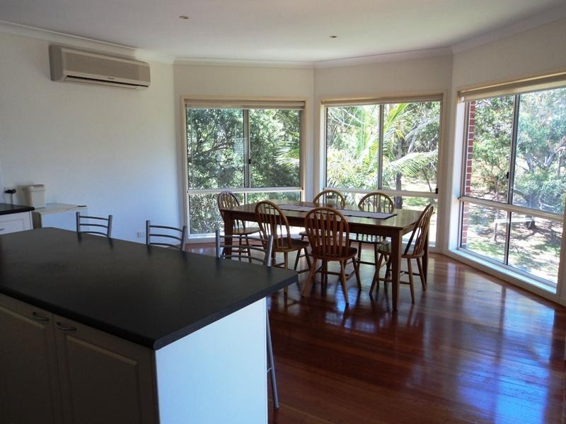 16 NAGLE STREET, Fern Bay NSW 2295