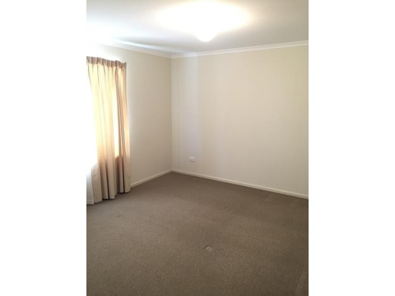 1 CLOSEBOURNE WAY, Raymond Terrace NSW 2324