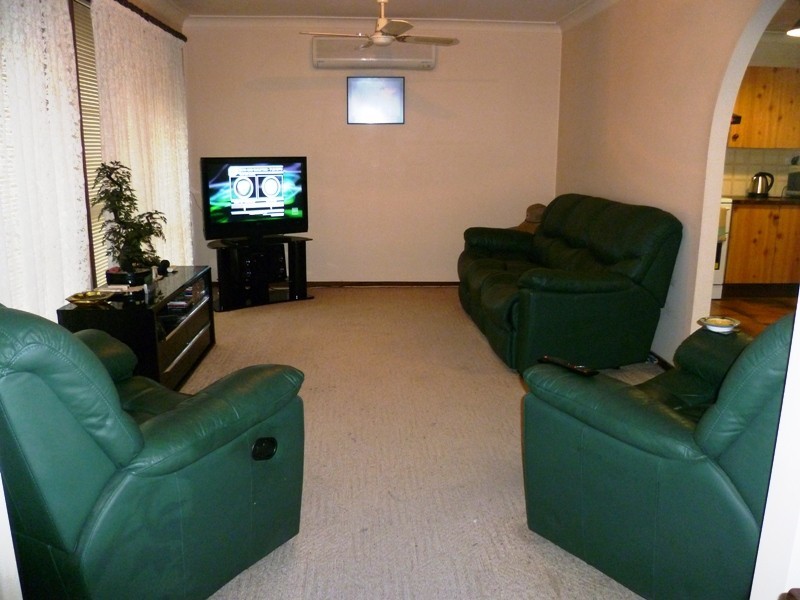 98 Benjamin Lee Drive, Raymond Terrace NSW 2324