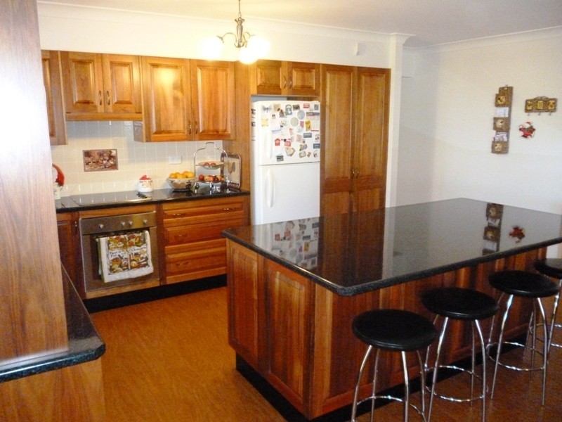 2 Bennett Place, Raymond Terrace NSW 2324