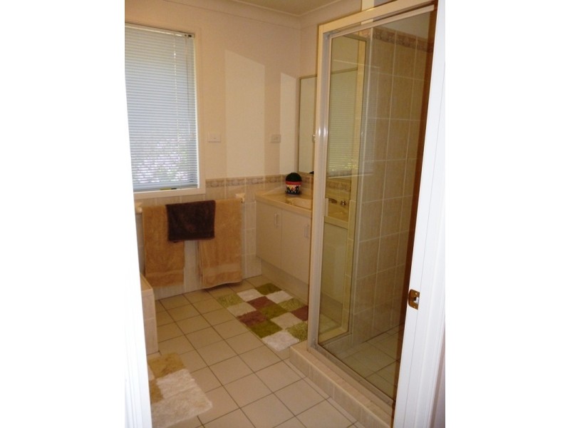 2 Bennett Place, Raymond Terrace NSW 2324