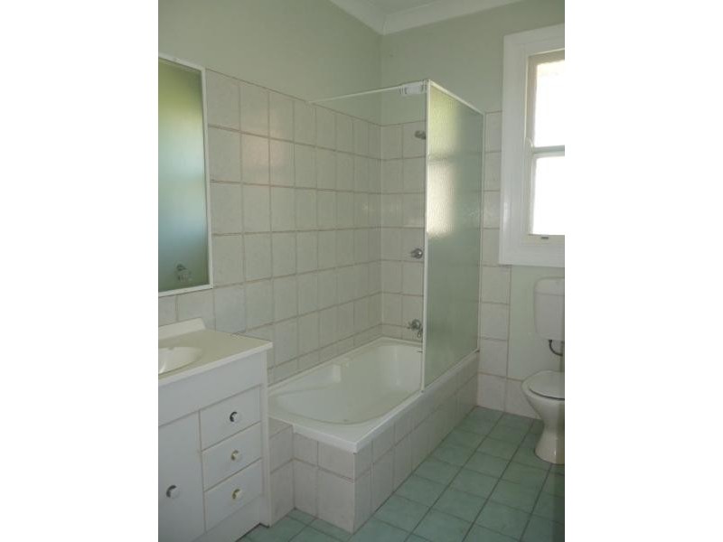 4 RIVERVIEW PLACE, Raymond Terrace NSW 2324