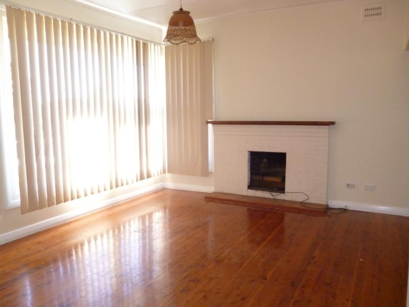 4 RIVERVIEW PLACE, Raymond Terrace NSW 2324