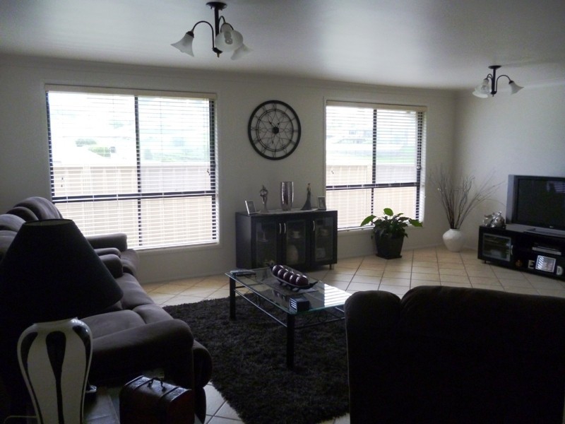 96 Dalyell Way, Raymond Terrace NSW 2324