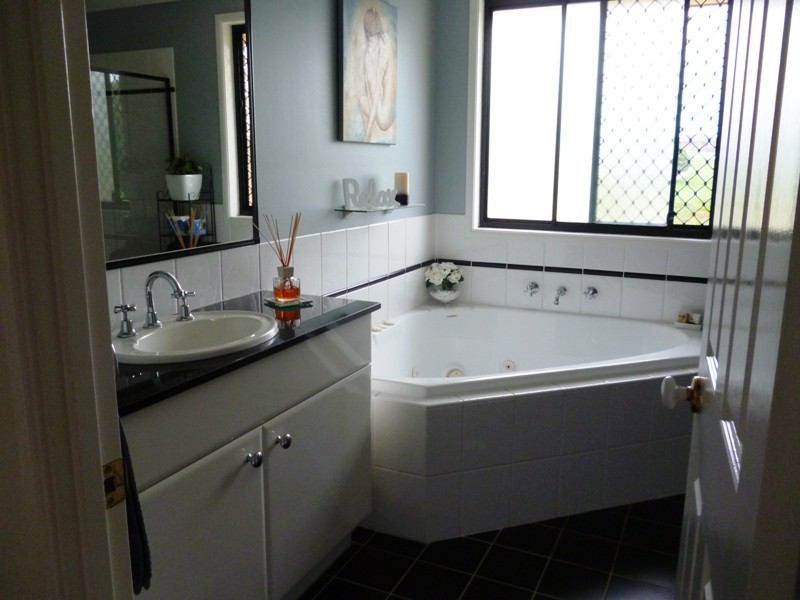 96 Dalyell Way, Raymond Terrace NSW 2324