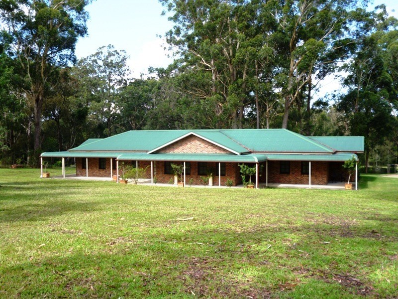 2 Montrose Close, Seaham NSW 2324