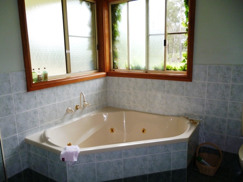 2 Montrose Close, Seaham NSW 2324