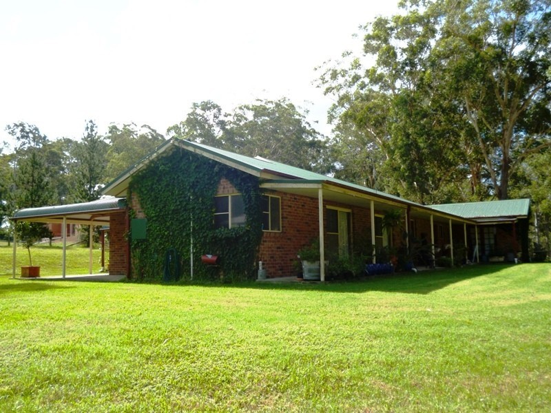 2 Montrose Close, Seaham NSW 2324