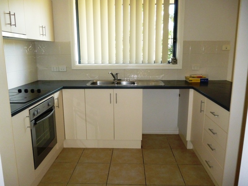 2/18 Oak Circuit, Raymond Terrace NSW 2324