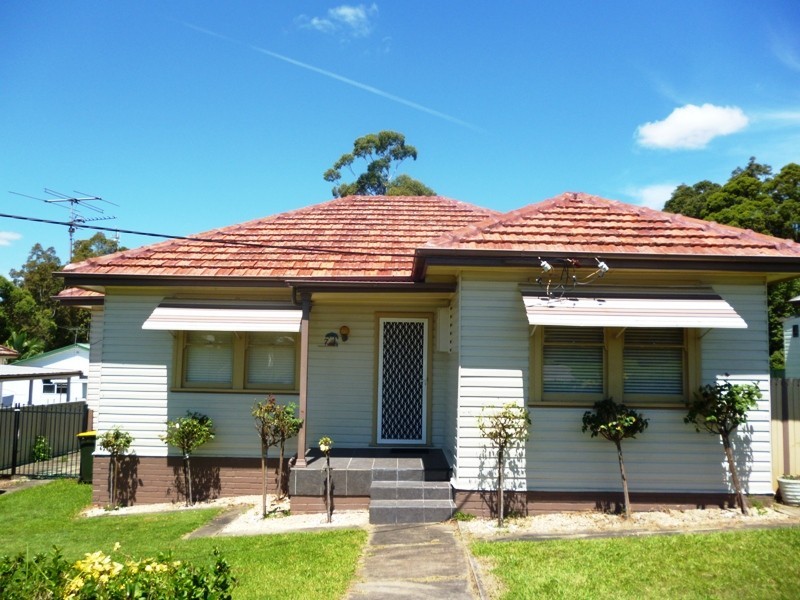 7 Irrawang Street, Raymond Terrace NSW 2324