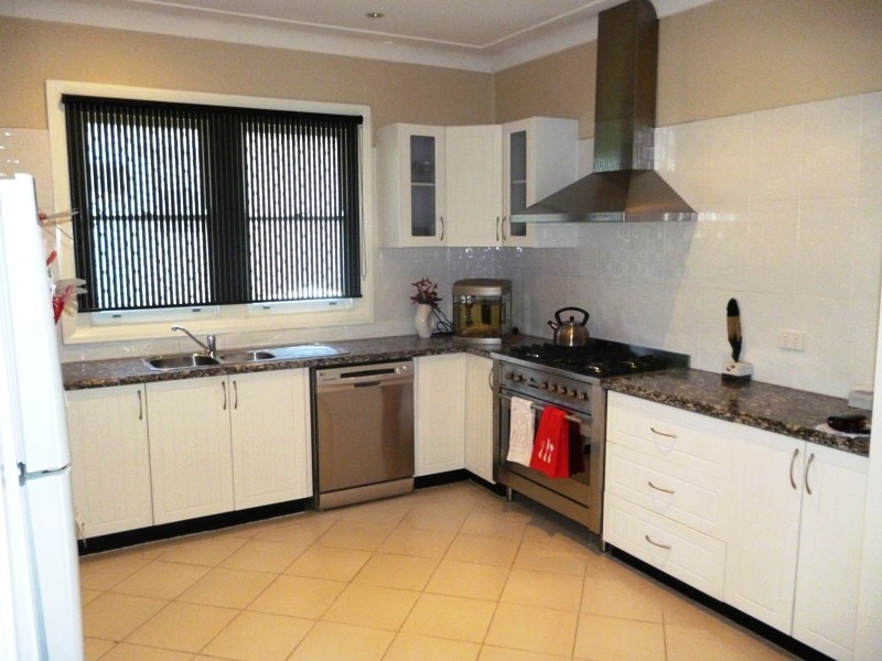 7 Irrawang Street, Raymond Terrace NSW 2324