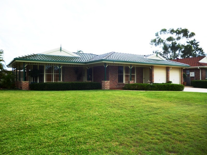28 Cederwood Crescent, Raymond Terrace NSW 2324