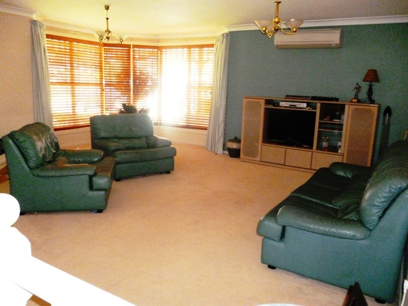 28 Cederwood Crescent, Raymond Terrace NSW 2324
