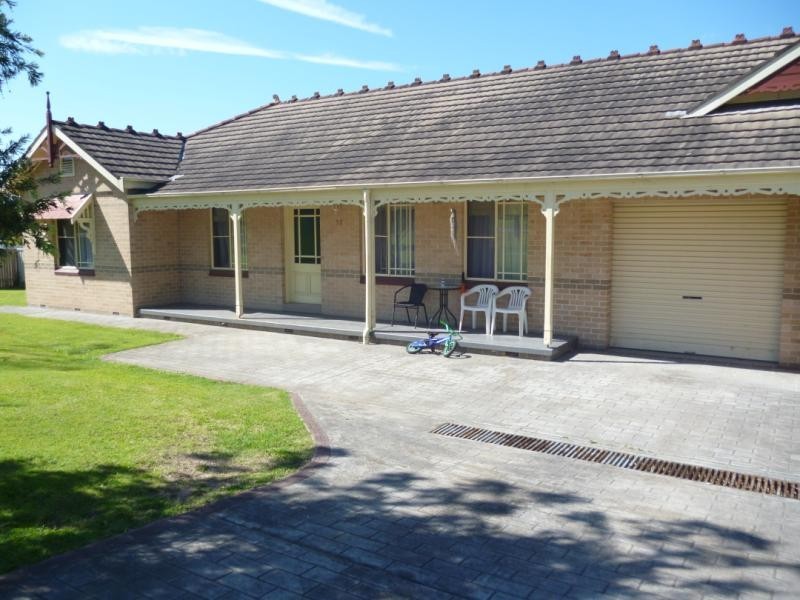 70 QUEEN STREET, Clarence Town NSW 2321