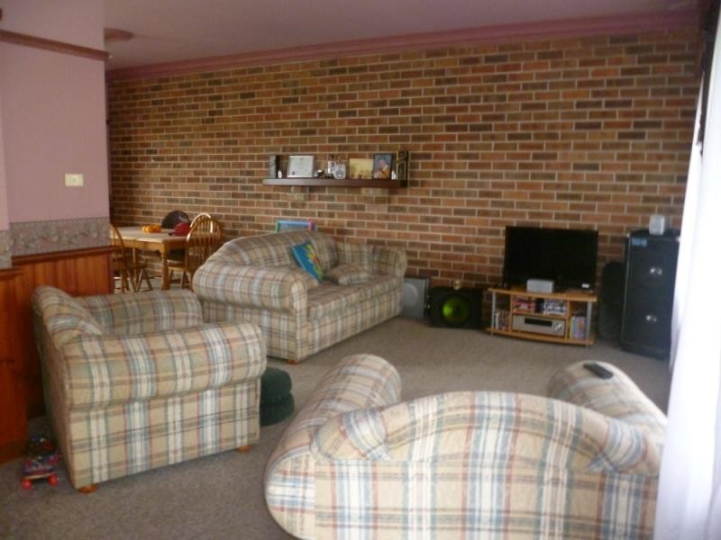 70 QUEEN STREET, Clarence Town NSW 2321
