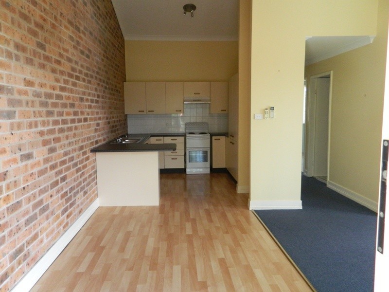 1/12 Elliott Close, Raymond Terrace NSW 2324