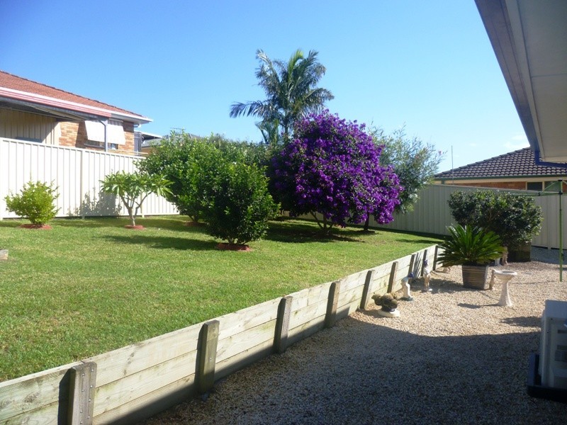 8 Beaton Avenue, Raymond Terrace NSW 2324