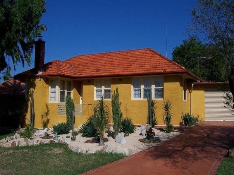 33 WAHROONGA STREET, Raymond Terrace NSW 2324