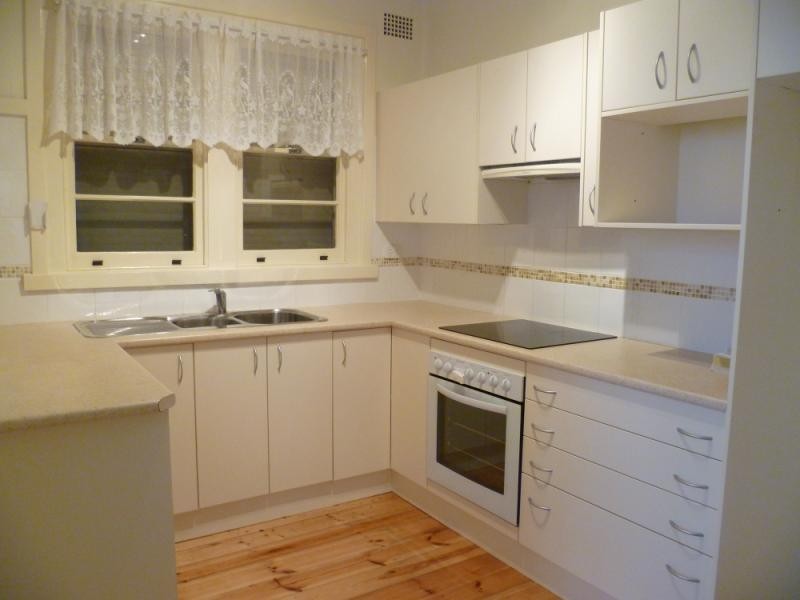 33 WAHROONGA STREET, Raymond Terrace NSW 2324