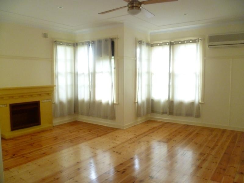 33 WAHROONGA STREET, Raymond Terrace NSW 2324