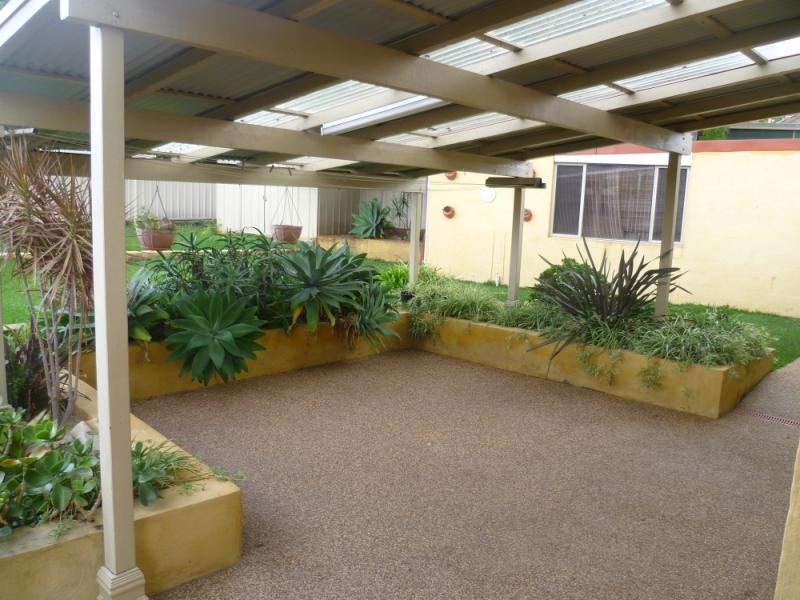 33 WAHROONGA STREET, Raymond Terrace NSW 2324