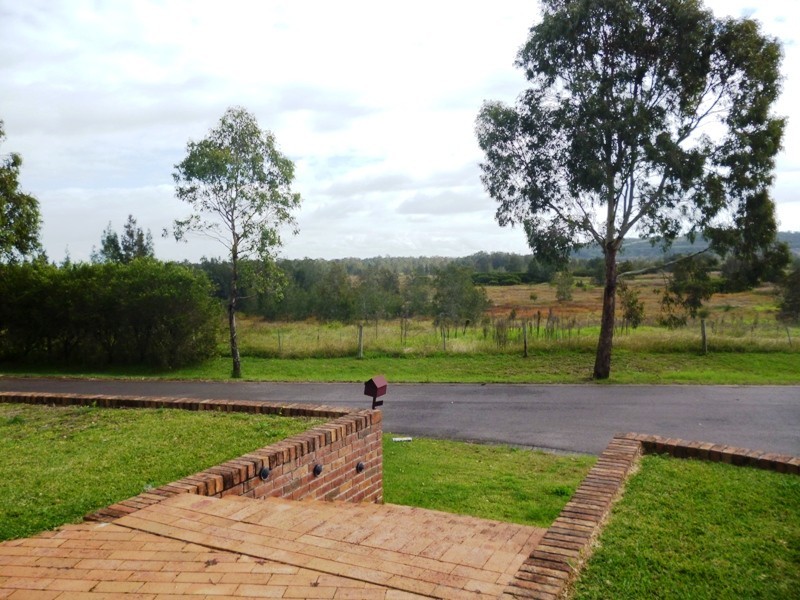 33 Dalyell Way, Raymond Terrace NSW 2324