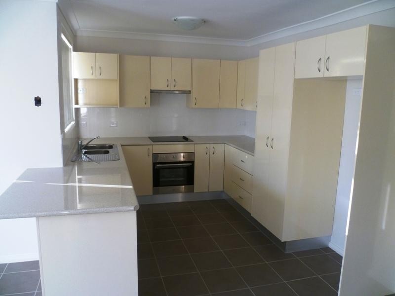 13 OSBORN CLOSE, Raymond Terrace NSW 2324