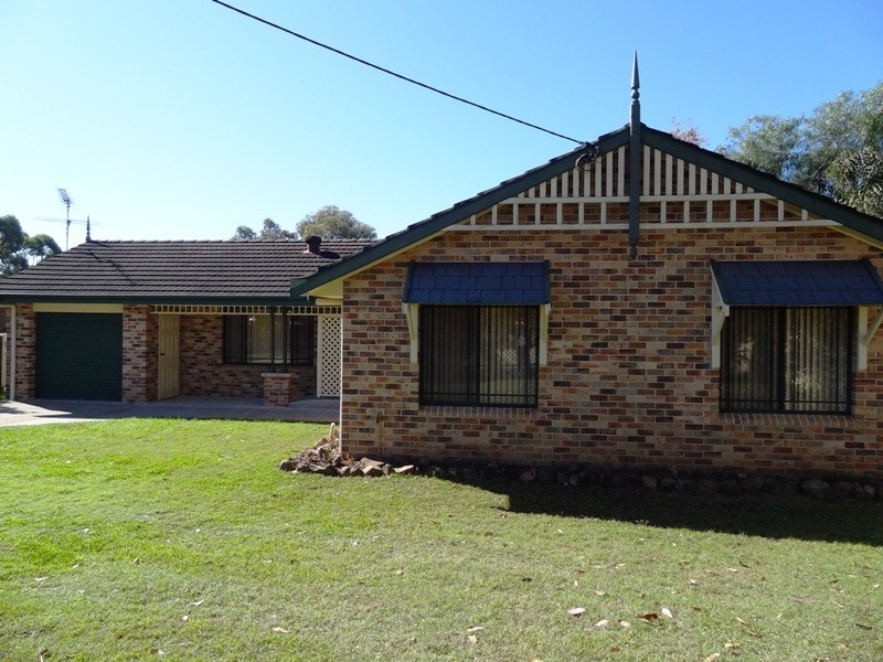 24 Lowe Street, Clarence Town NSW 2321