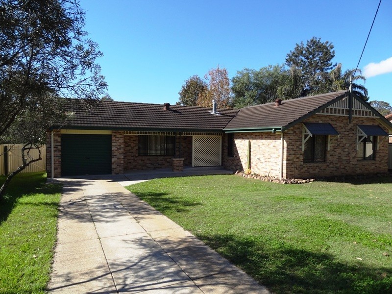 24 Lowe Street, Clarence Town NSW 2321