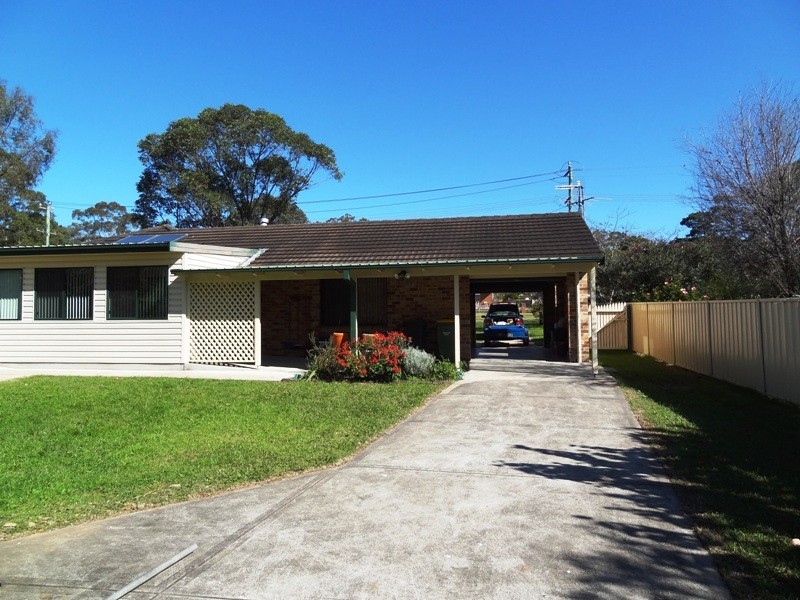24 Lowe Street, Clarence Town NSW 2321