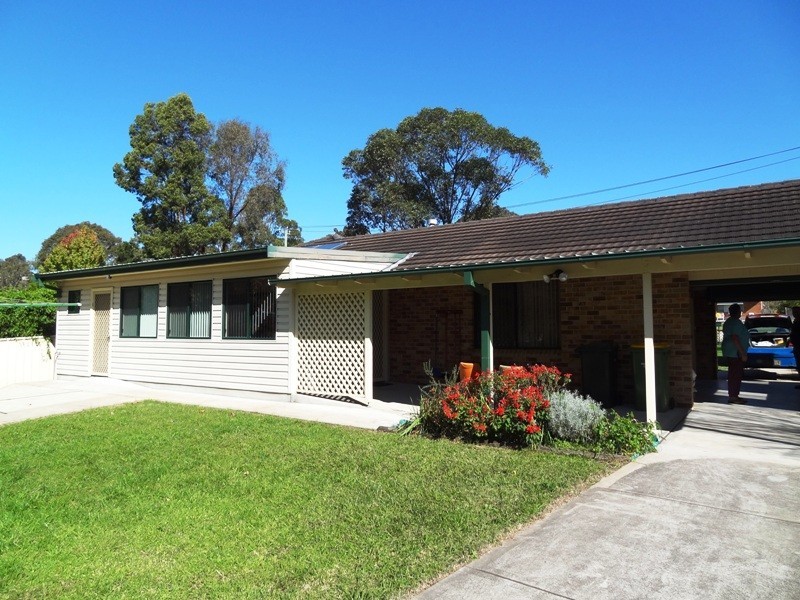 24 Lowe Street, Clarence Town NSW 2321